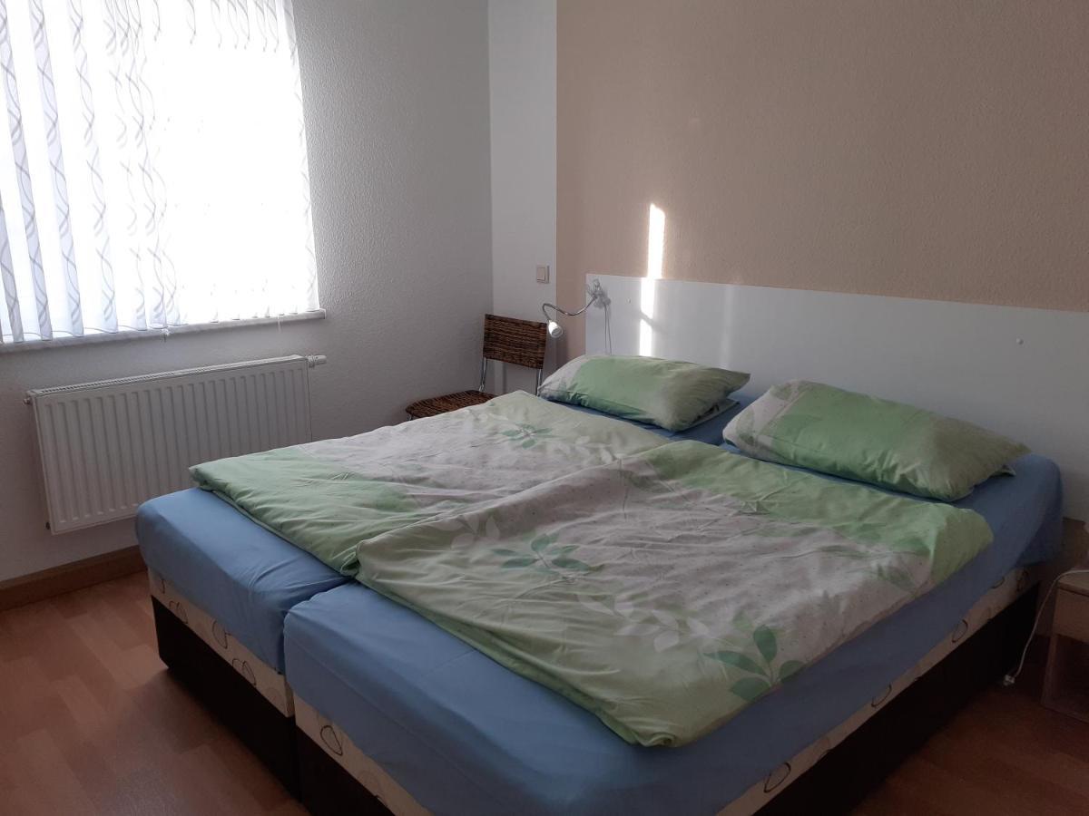 Ferienwohnung - August-Bebel-Str. 19 Oelsnitz  Bagian luar foto