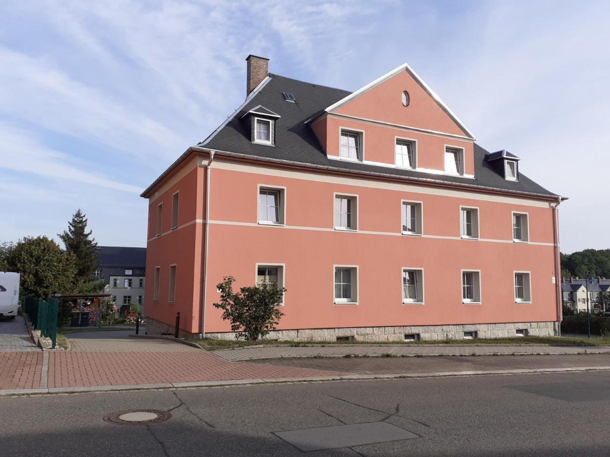 Ferienwohnung - August-Bebel-Str. 19 Oelsnitz  Bagian luar foto